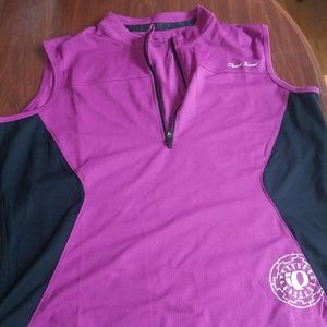 Sleeveless cycling top